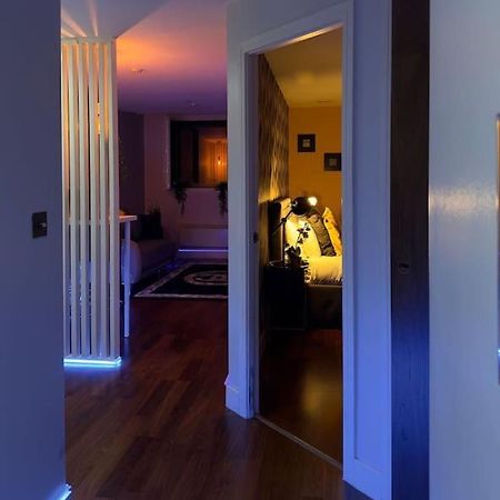 Cosy City Centre Apartment With Parking Birmingham Bagian luar foto