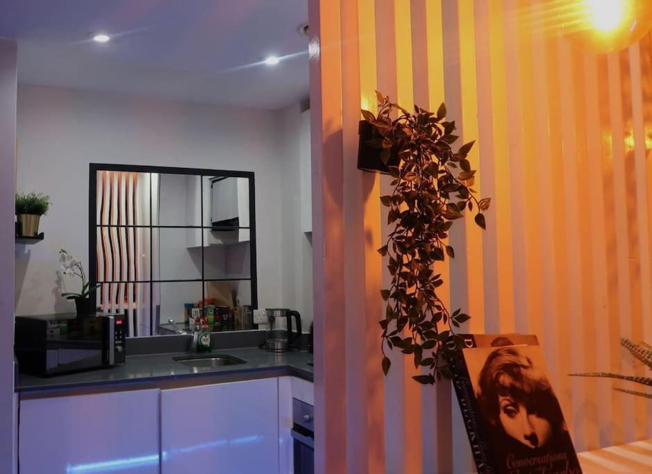 Cosy City Centre Apartment With Parking Birmingham Bagian luar foto